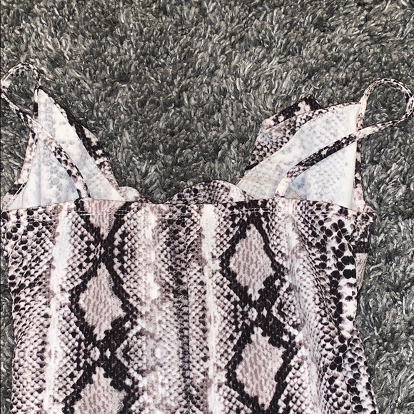 Mini snakeskin dress - Picture 4 of 4